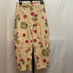 366 - Colorful Vegetable Print Barrel Jeans